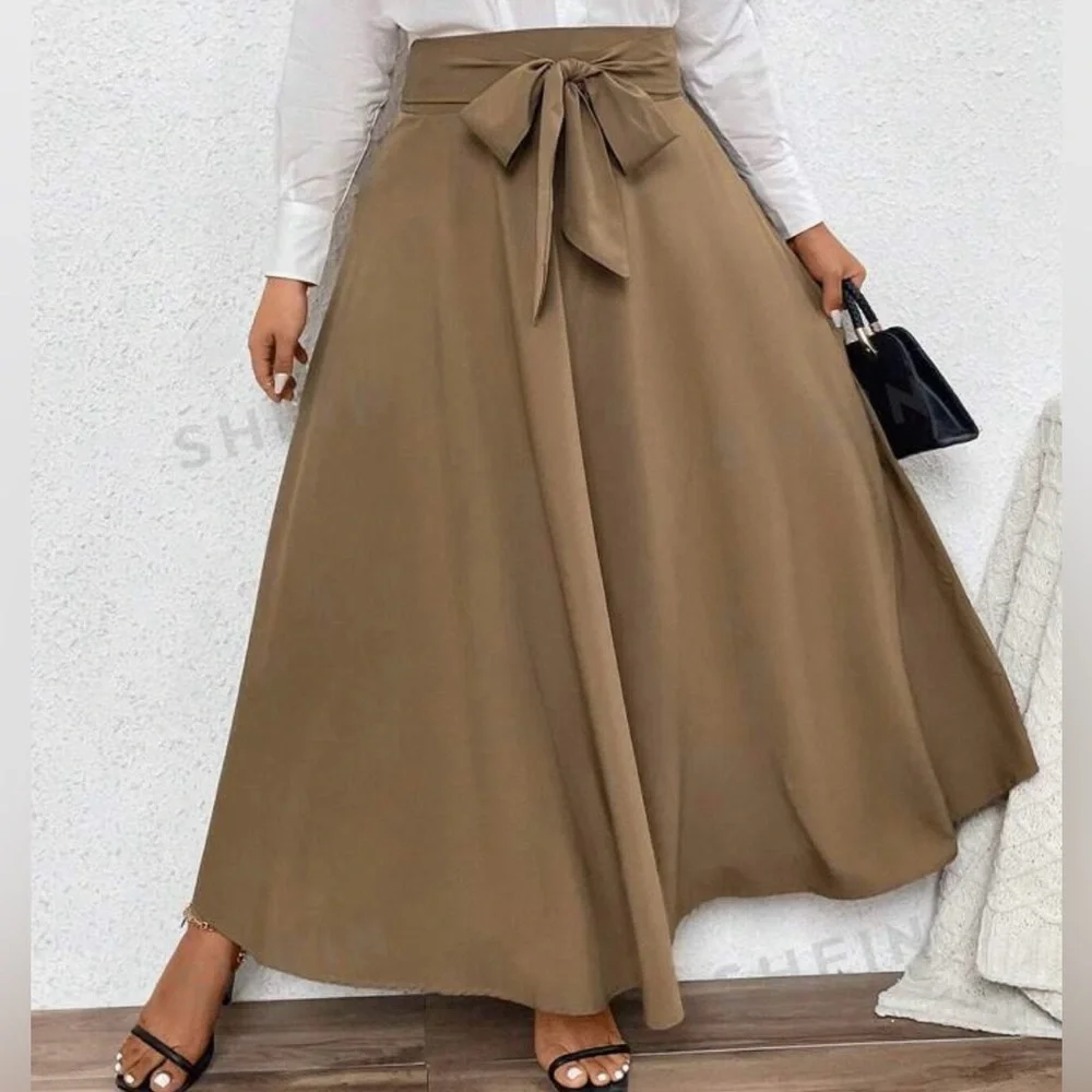 NEW| SHEIN Plus Size Tie Front Skirt - Picture 1 of 5